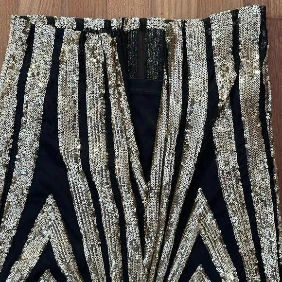 Sequin dress gold and black size medium - Picture 7 of 7